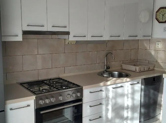 Apartament With Parking Space - 2421 Novi Vinodolski